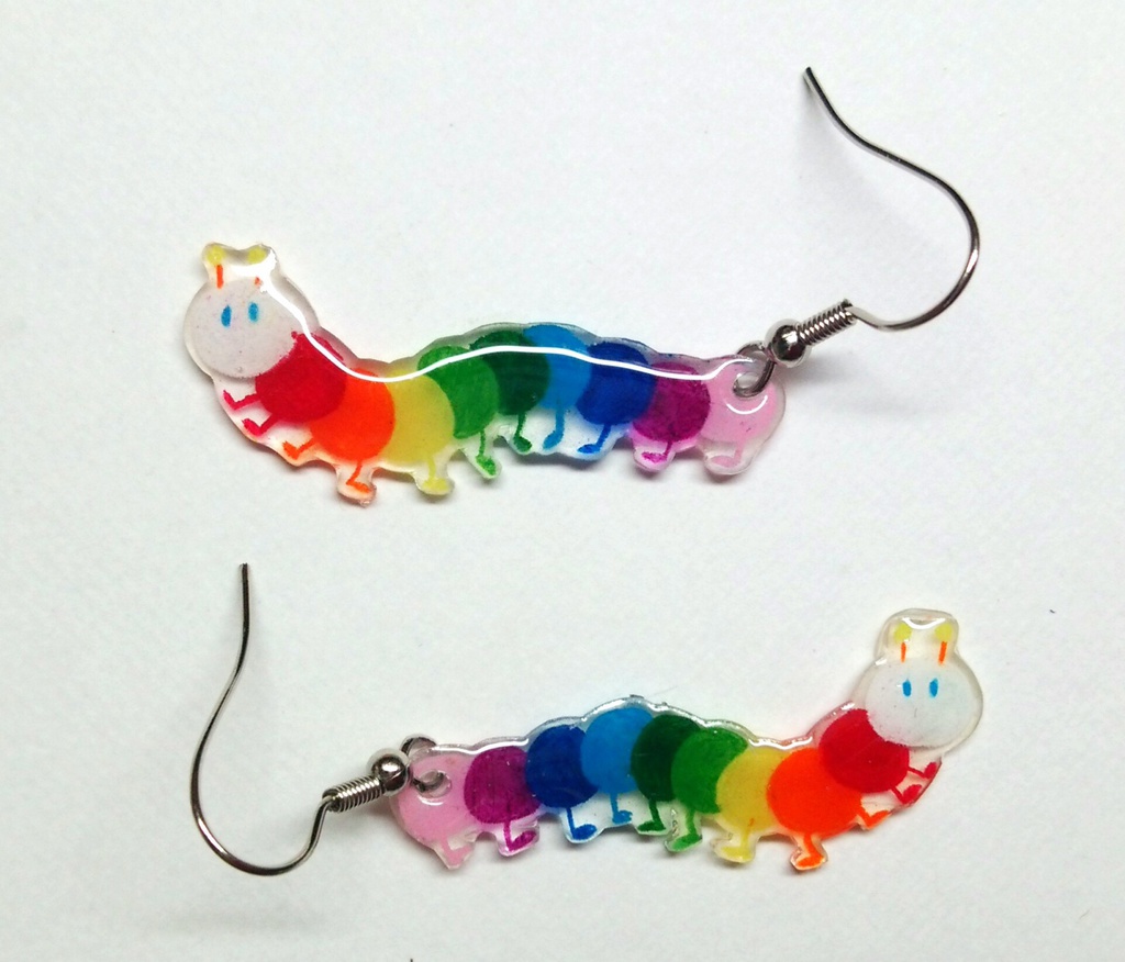 にじいろむしのピアス