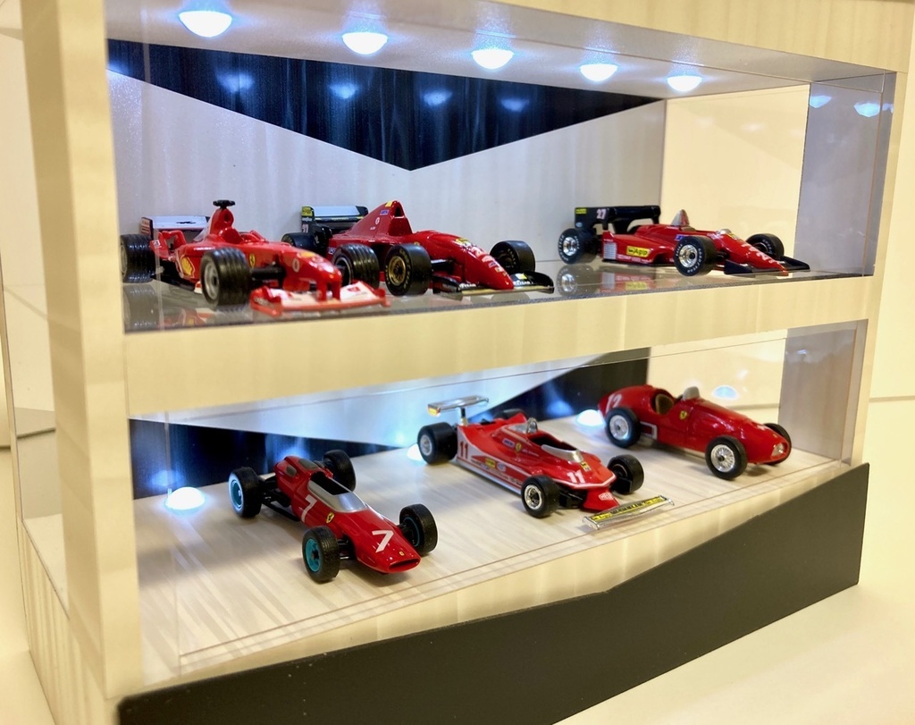 1/64展示10台可能・特殊WH&BK・2層式ディスプレーBOX /ネオジオラマ