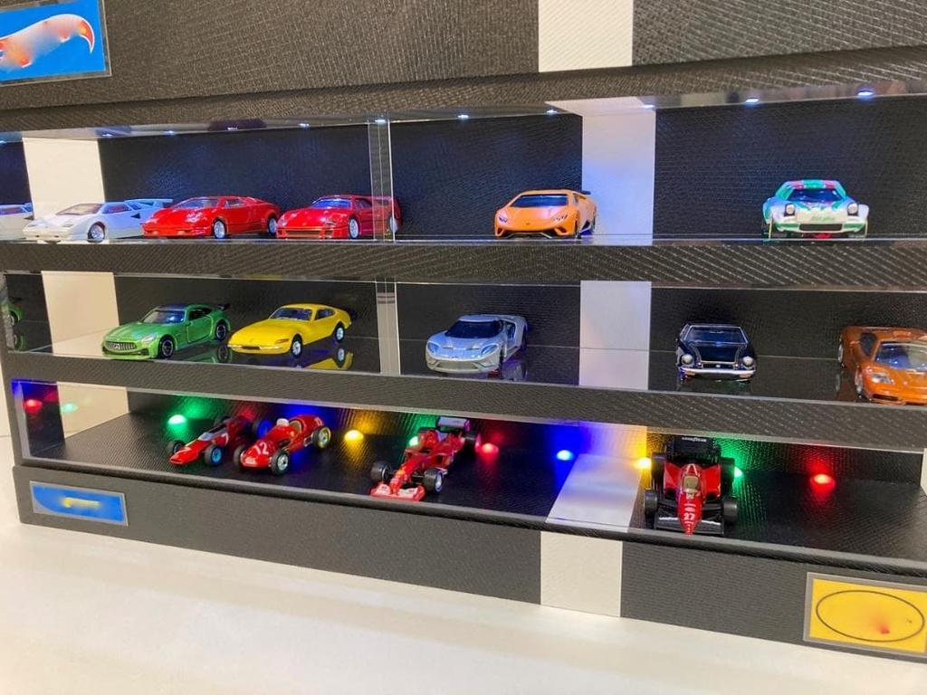 1/64展示30台可能・BK&WHライン・3層式ディスプレーBOX/ネオジオラマ