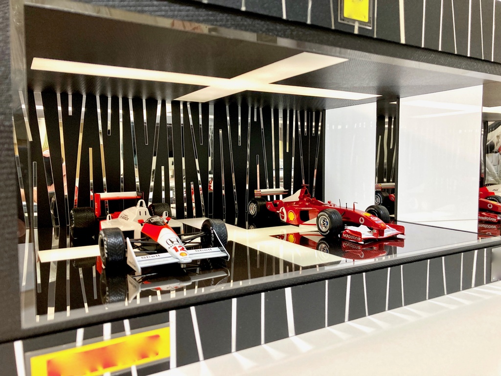 1/18展示2〜3台可・クロス照明・ディスプレーBOX / USB電源LED照明・ネオジオラマ・1/24、1/43、1/64、京商、オートアートなど