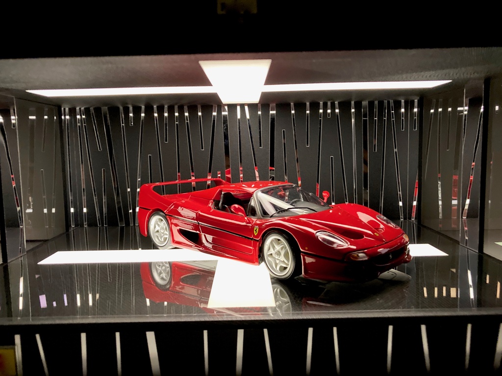 1/18展示2〜3台可・クロス照明・ディスプレーBOX / USB電源LED照明・ネオジオラマ・1/24、1/43、1/64、京商、オートアートなど