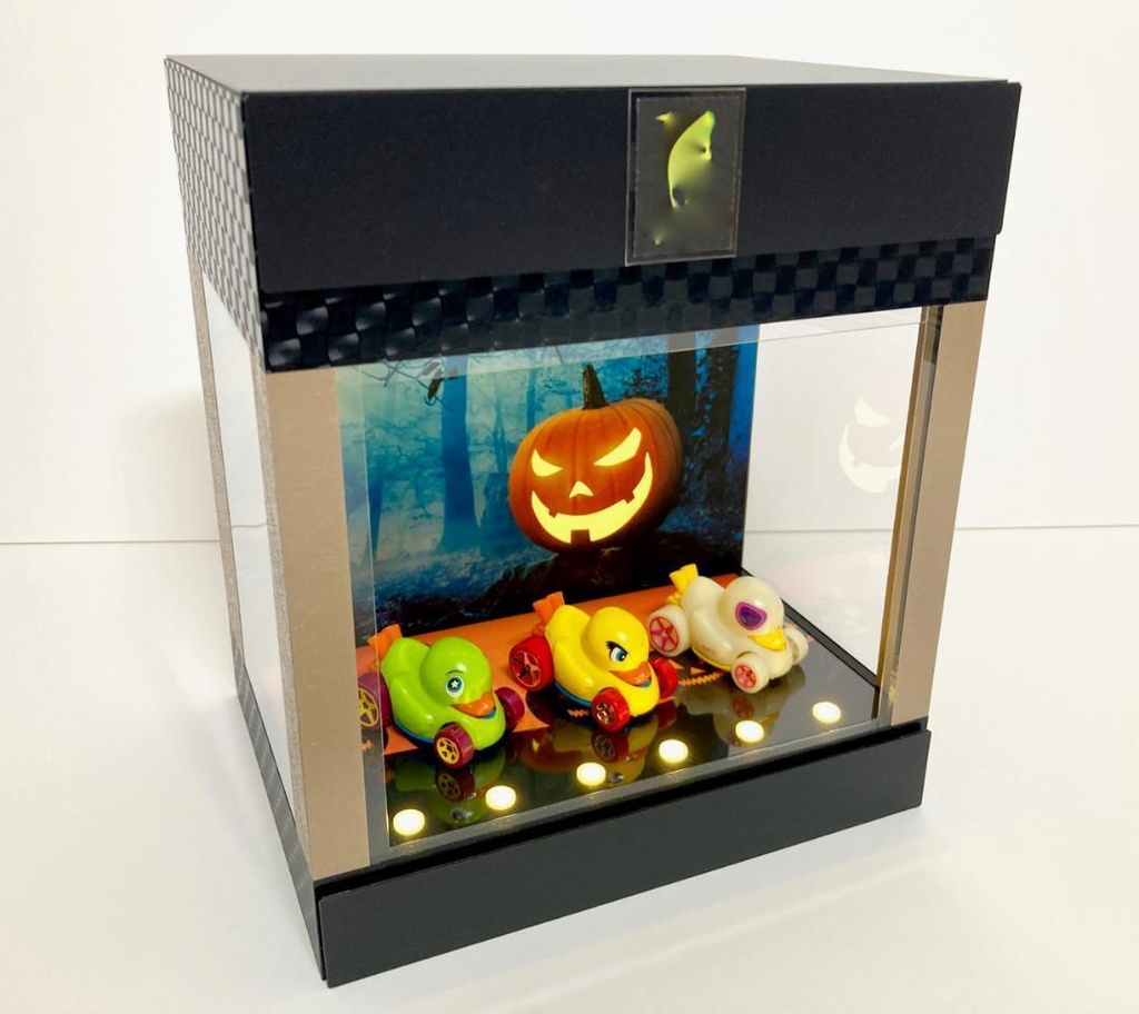 ハロウィン仕様・ディスプレーBOX / 壁面のカボチャが光る・スタイリッシュジオラマ・ホットウィール、京商、トミカ、フィギアなどに