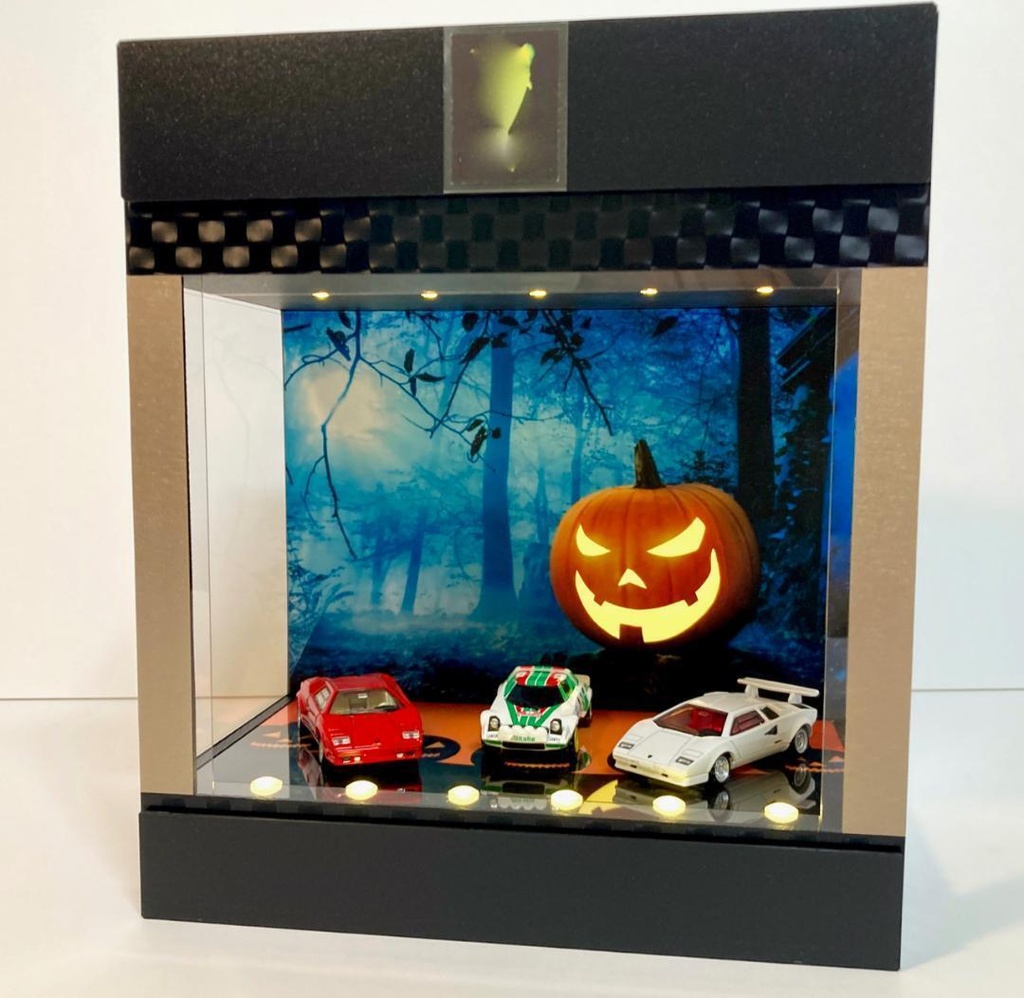 ハロウィン仕様・ディスプレーBOX / 壁面のカボチャが光る・スタイリッシュジオラマ・ホットウィール、京商、トミカ、フィギアなどに