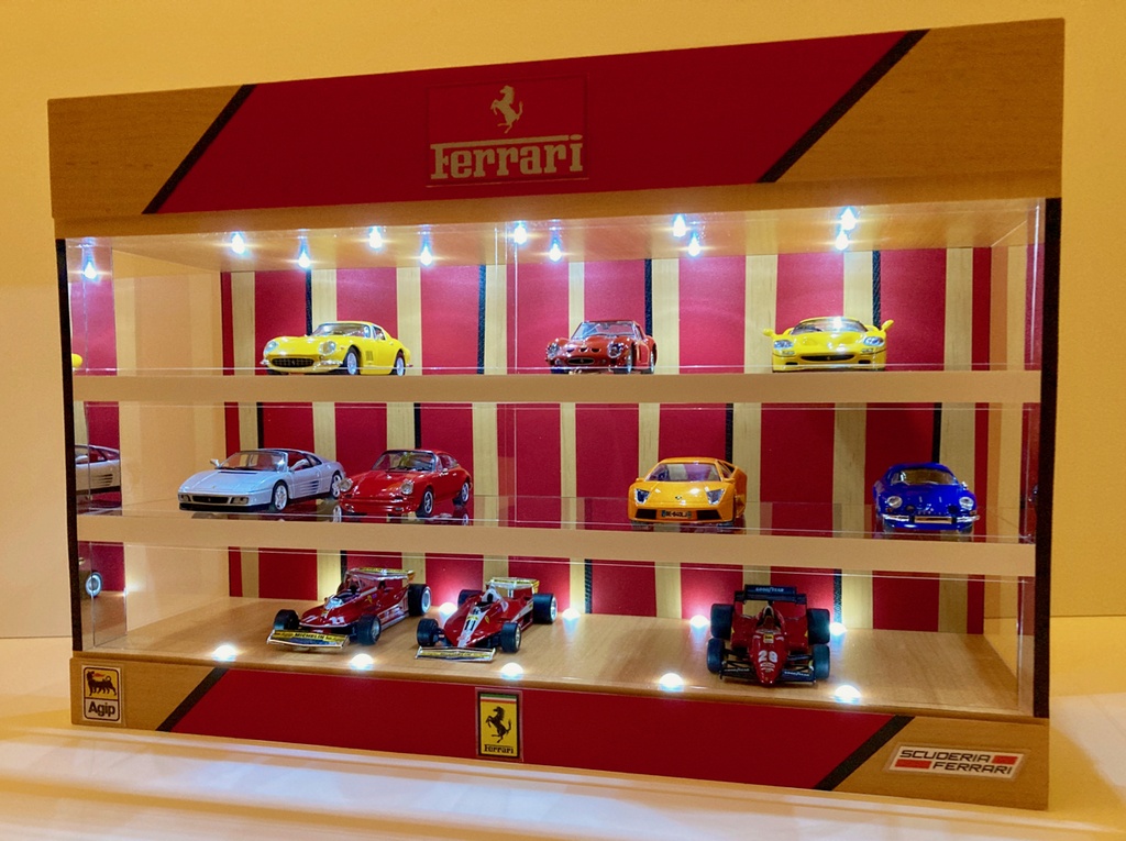 1/43展示21台可能・メープル&RED・3層式ディスプレーBOX / 白色LED照明・スタイリッシュジオラマ・京商、ミニチャンプスなどに