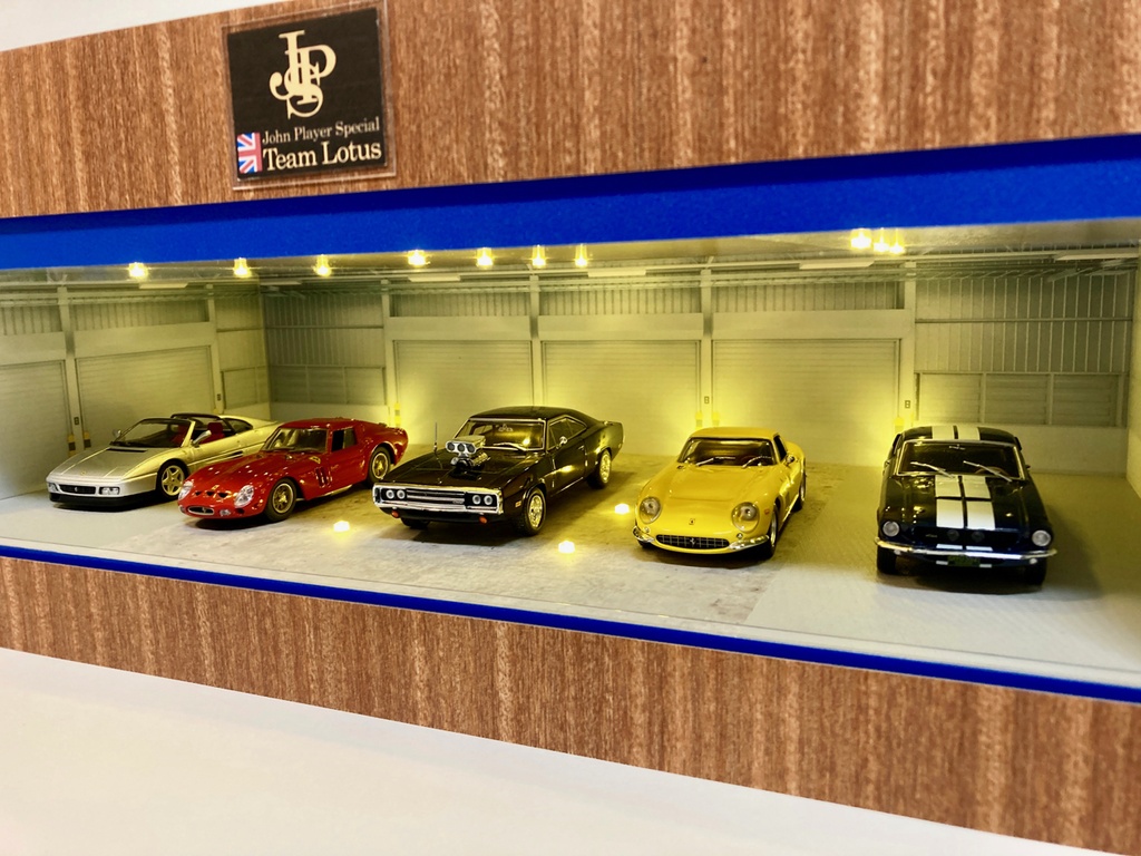 ネオガレージ・WOOD＆BL・ディスプレーBOX / LED照明20灯・スタイリッシュジオラマ・航空機、ミニカーに