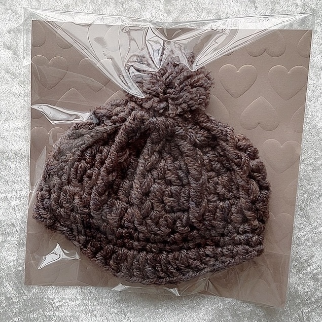 ぬい用つば付きニット帽