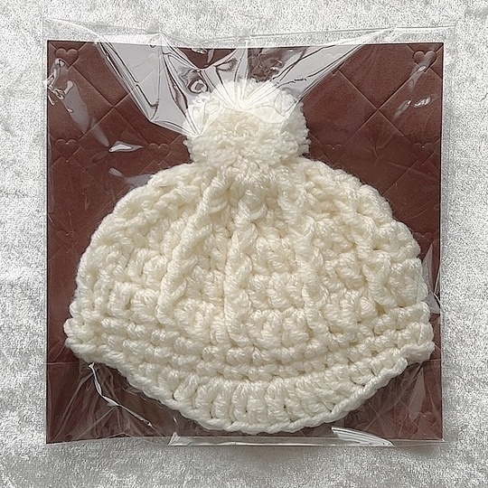 ぬい用つば付きニット帽