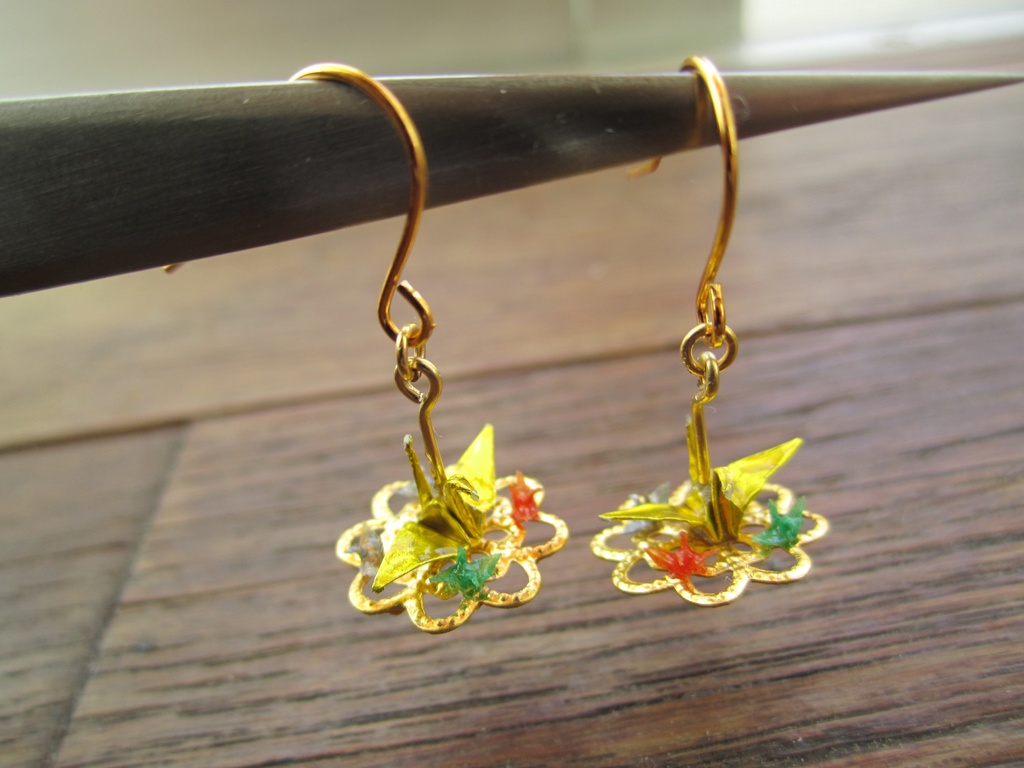 5羽の折り鶴のピアス