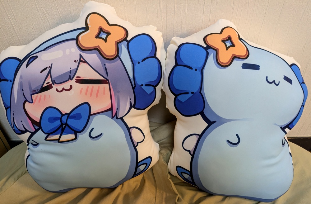 かなたそちゃん（＆うぱお）クッション