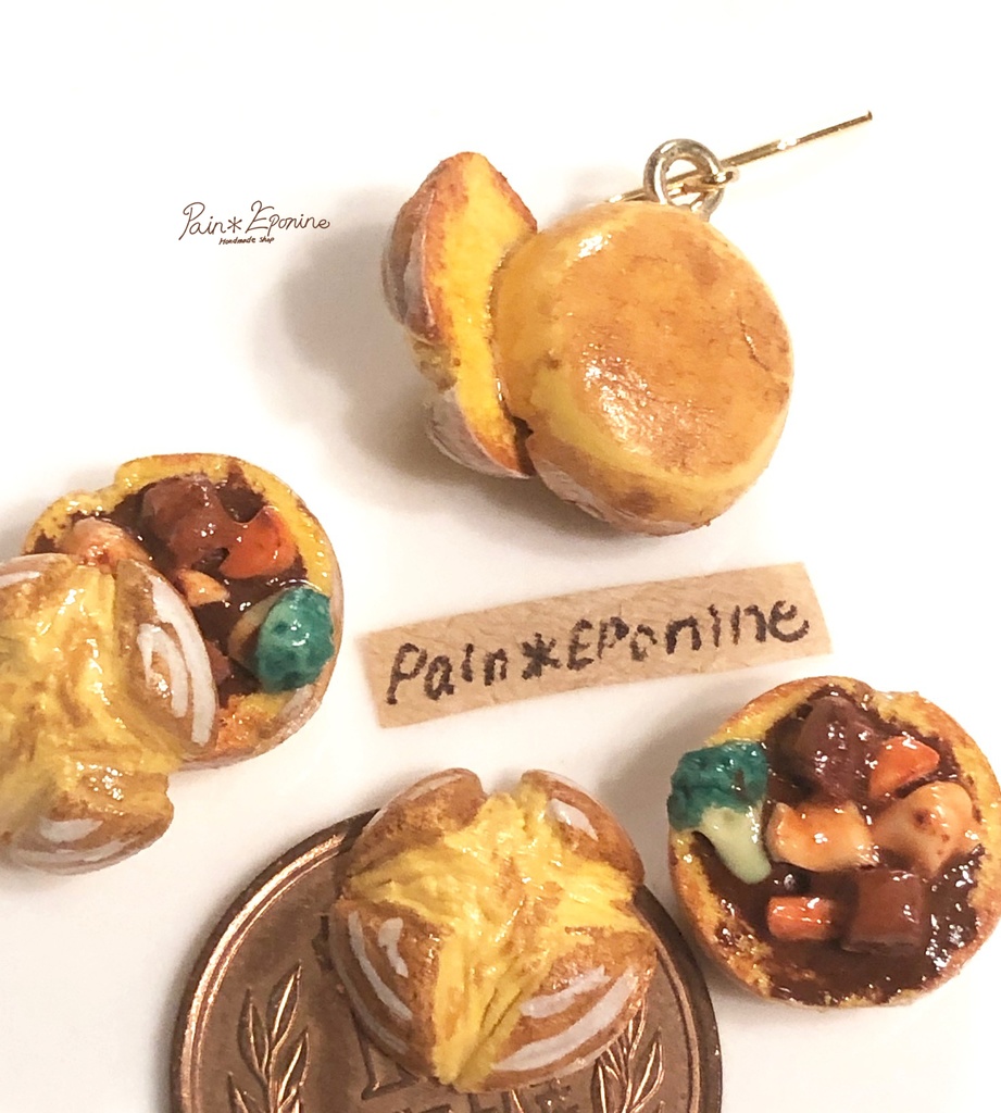 ビーフシチューパンの片耳ピアス