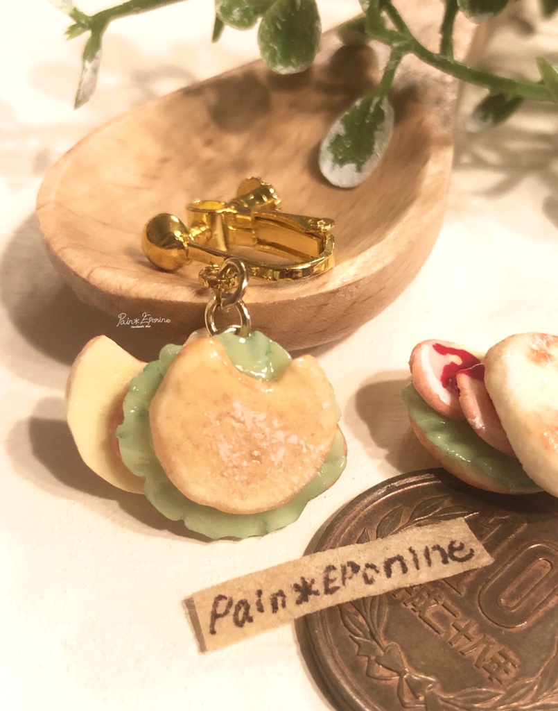 【片耳】にゃんこフォカッチャサンド(ハムエッグ)イヤリング