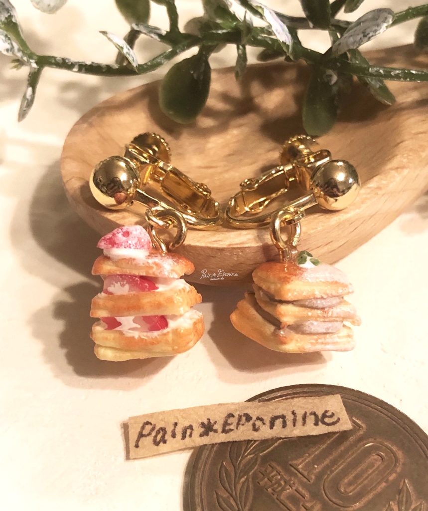 苺とコーヒーのミルフィーユイヤリング