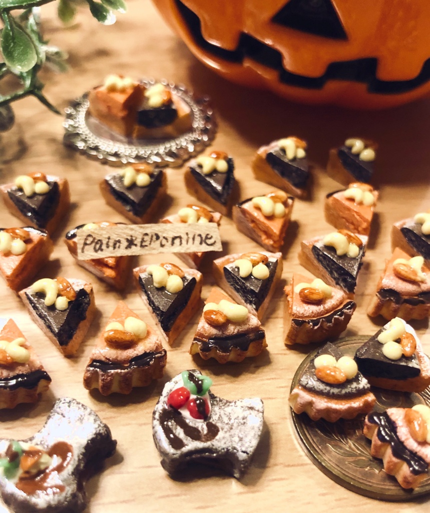 【2個セット】ミニチュアカボチャとチョコのミニタルト