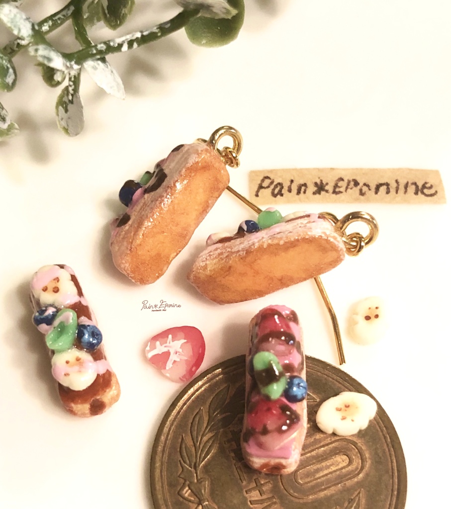 苺とバナナのパイエクレアピアス