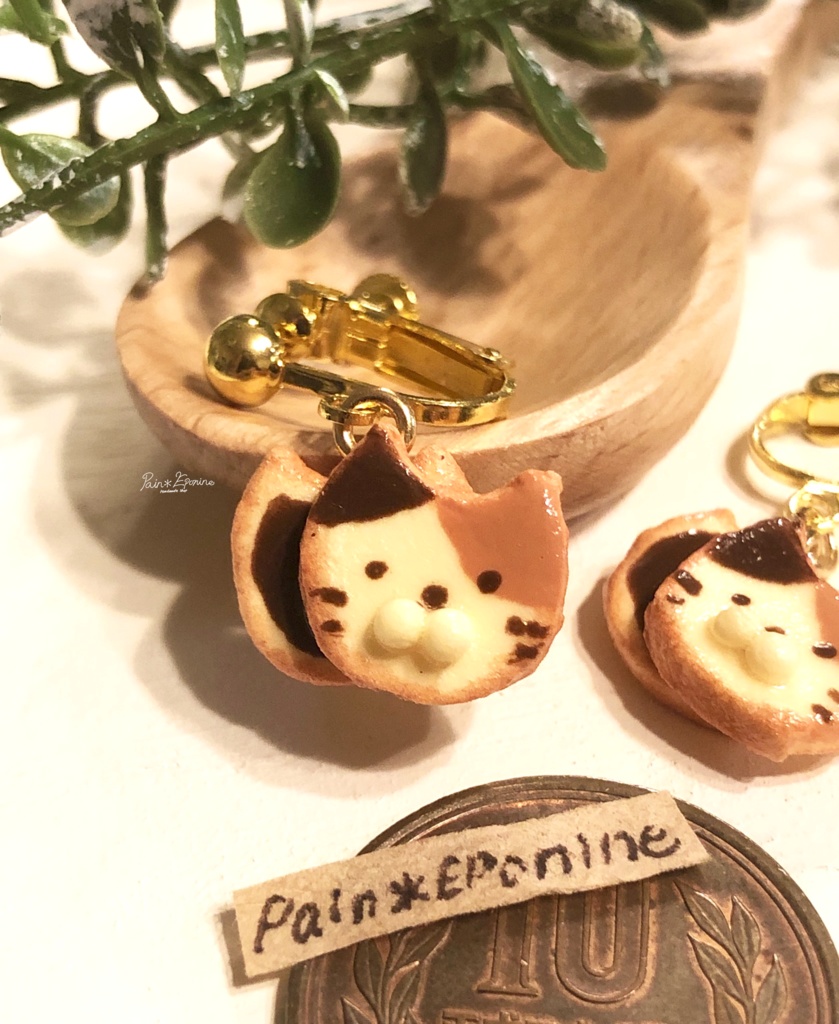 【片耳】にゃんこラングドシャイヤリング