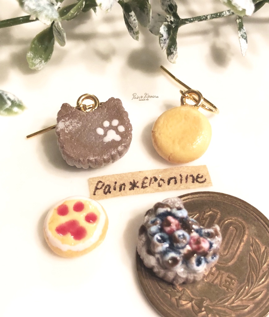北欧風にゃんこタルトとクッキーのピアス