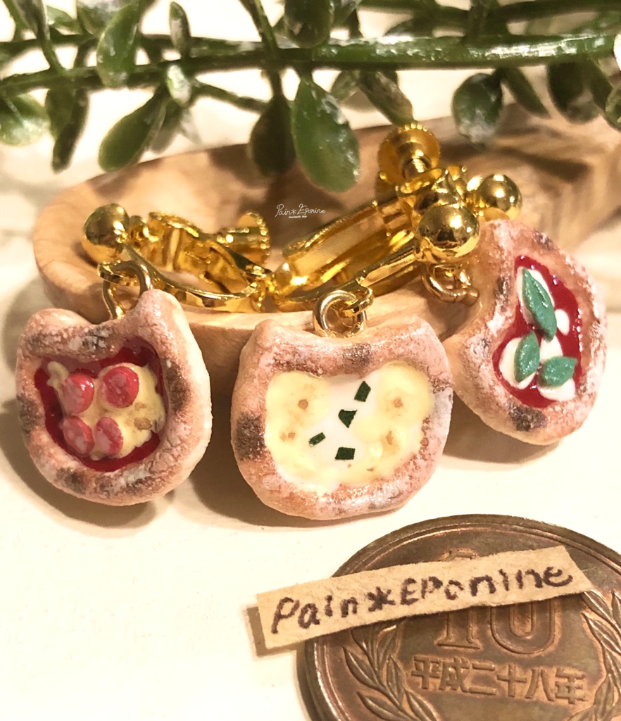 【片耳】にゃんこピザイヤリング:ペパロニ