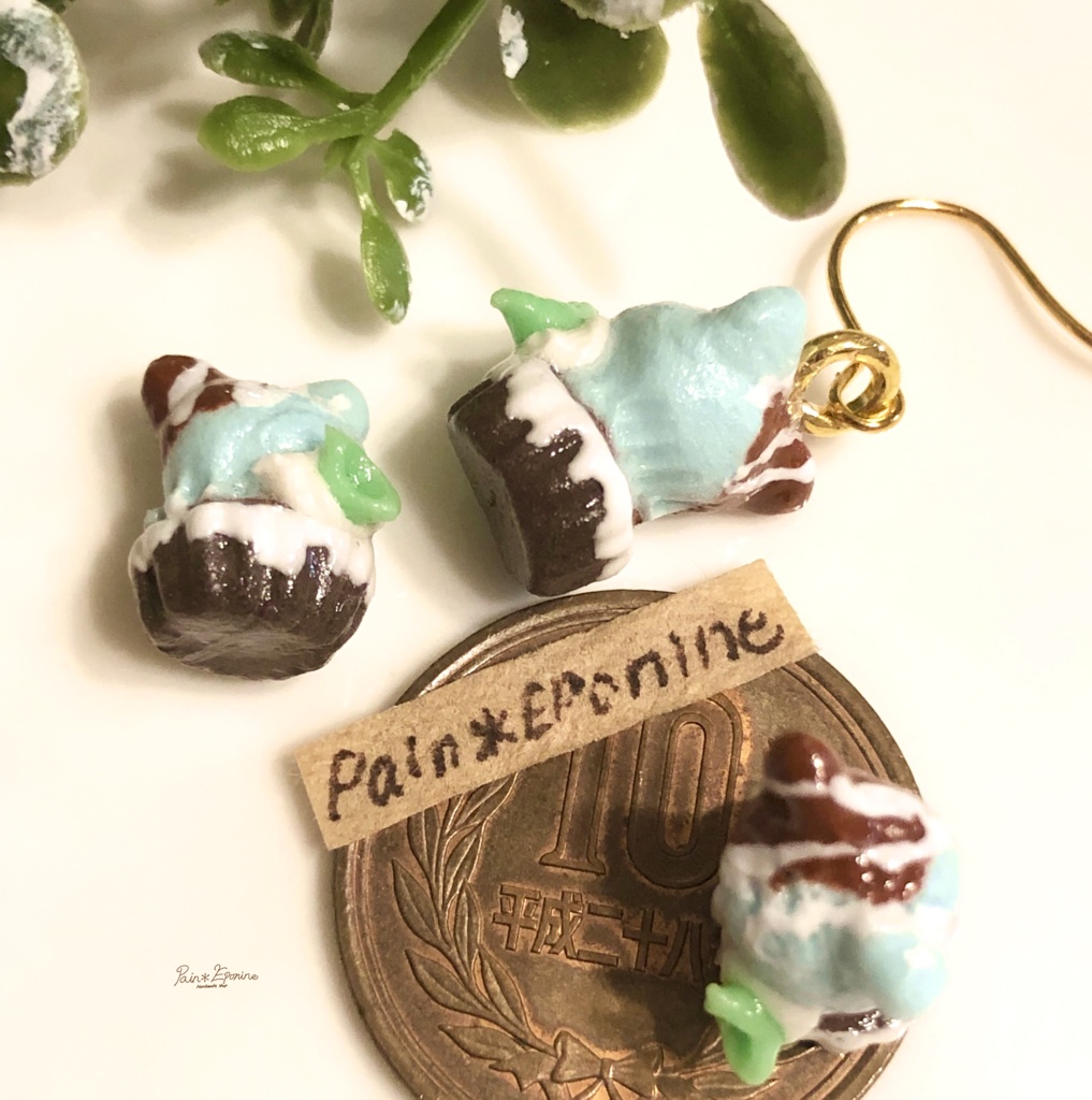 【片耳】にゃんこチョコミントアイスピアス