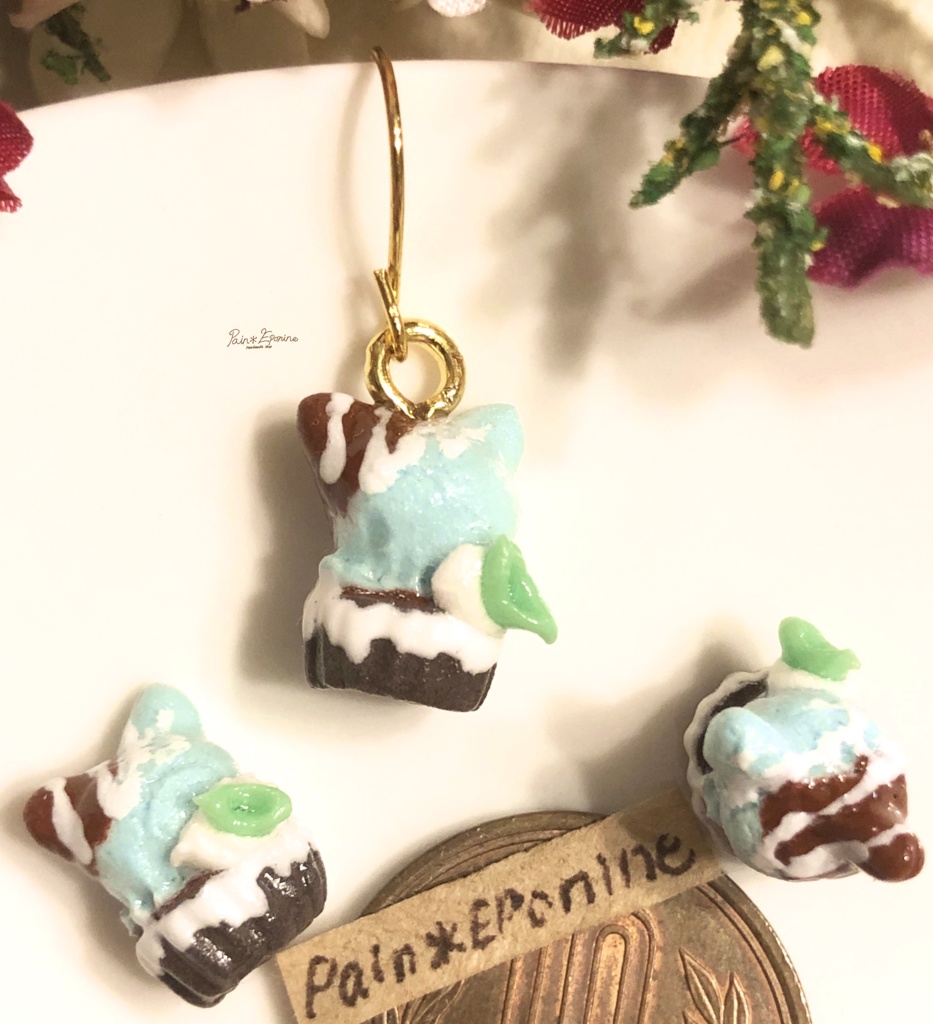 【片耳】にゃんこチョコミントアイスイヤリング