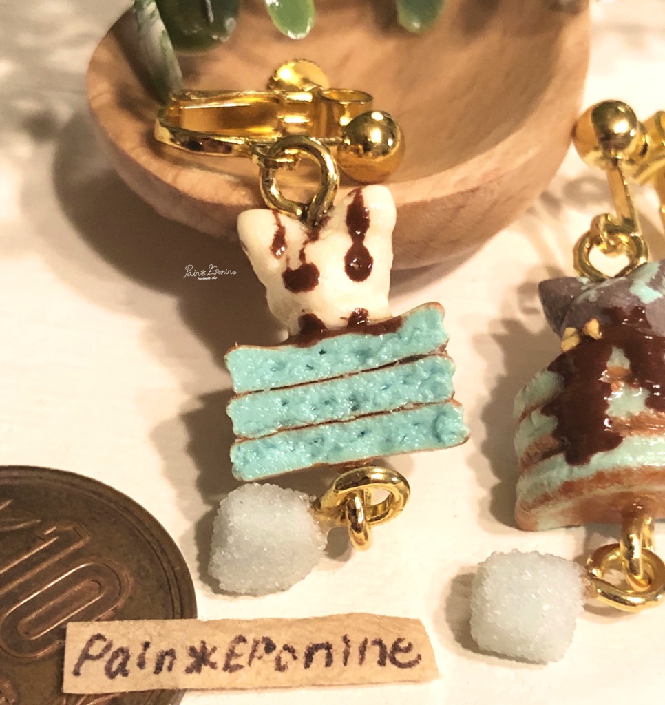 【片耳】チョコミントパンケーキ(にゃんこアイス)イヤリング:バニラアイス