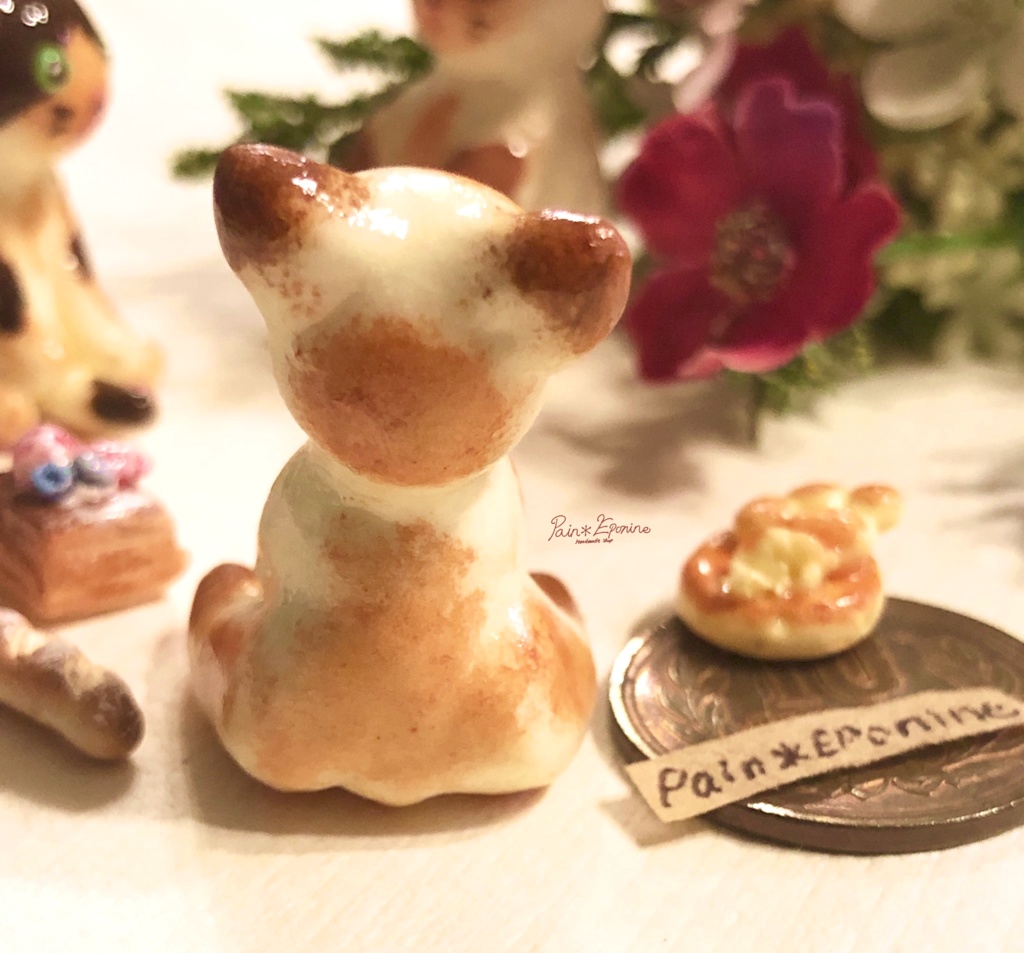 【*受注制作】すこ座りにゃんこパン(シャム)