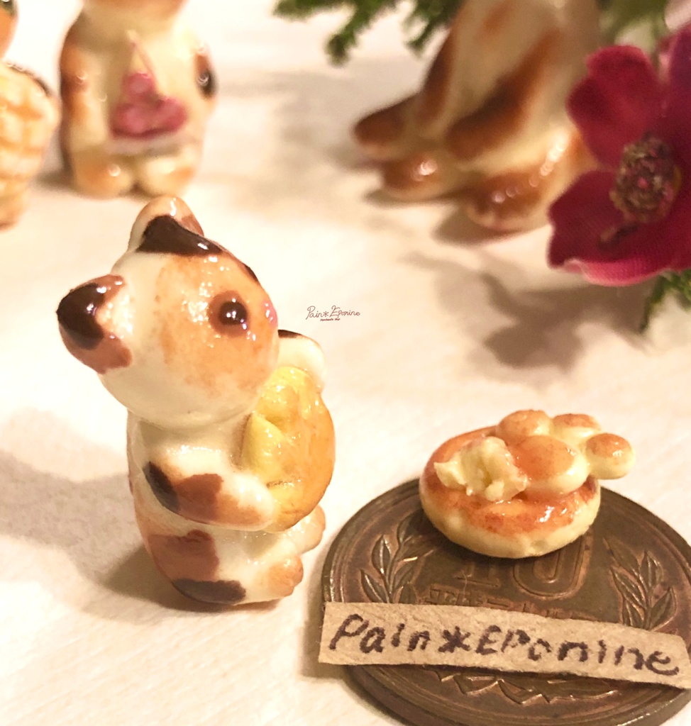 【*受注制作】食いしん坊な仔猫パン:三毛(クリームパン)