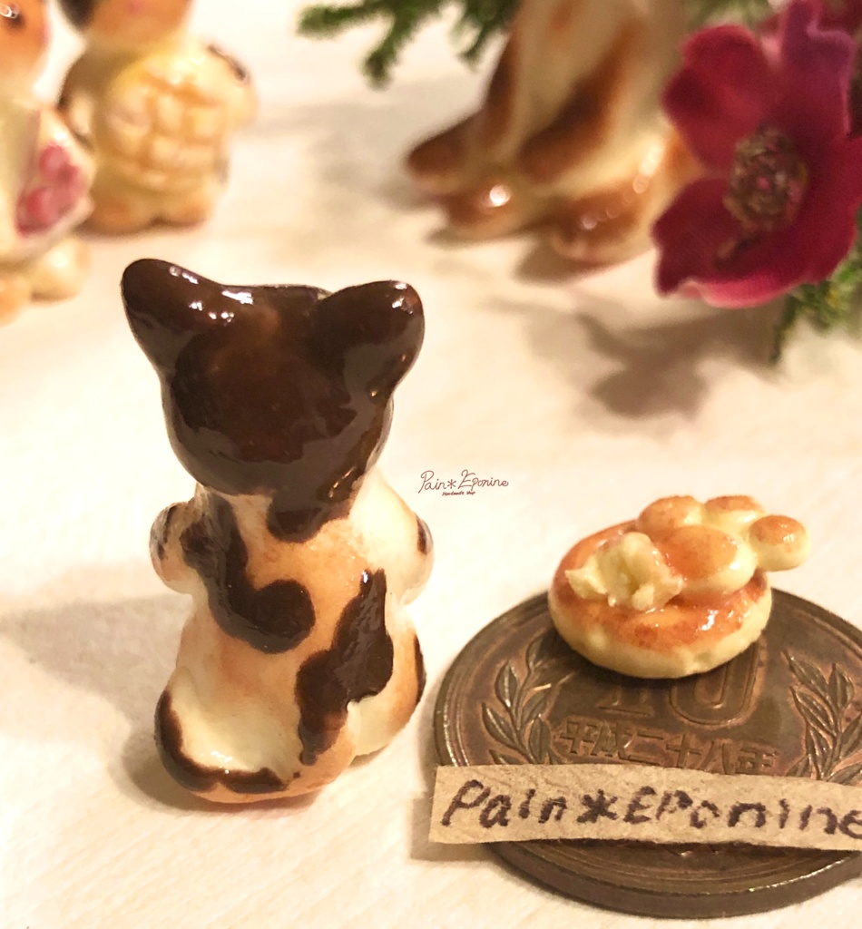 【*受注制作】食いしん坊な仔猫パン:ハチワレ(メロンパン)