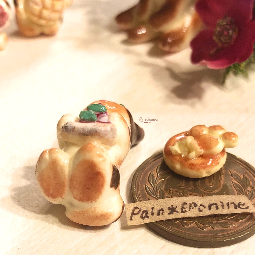 【*受注制作】食いしん坊な仔猫パン:ハチワレ(マルゲリータ)