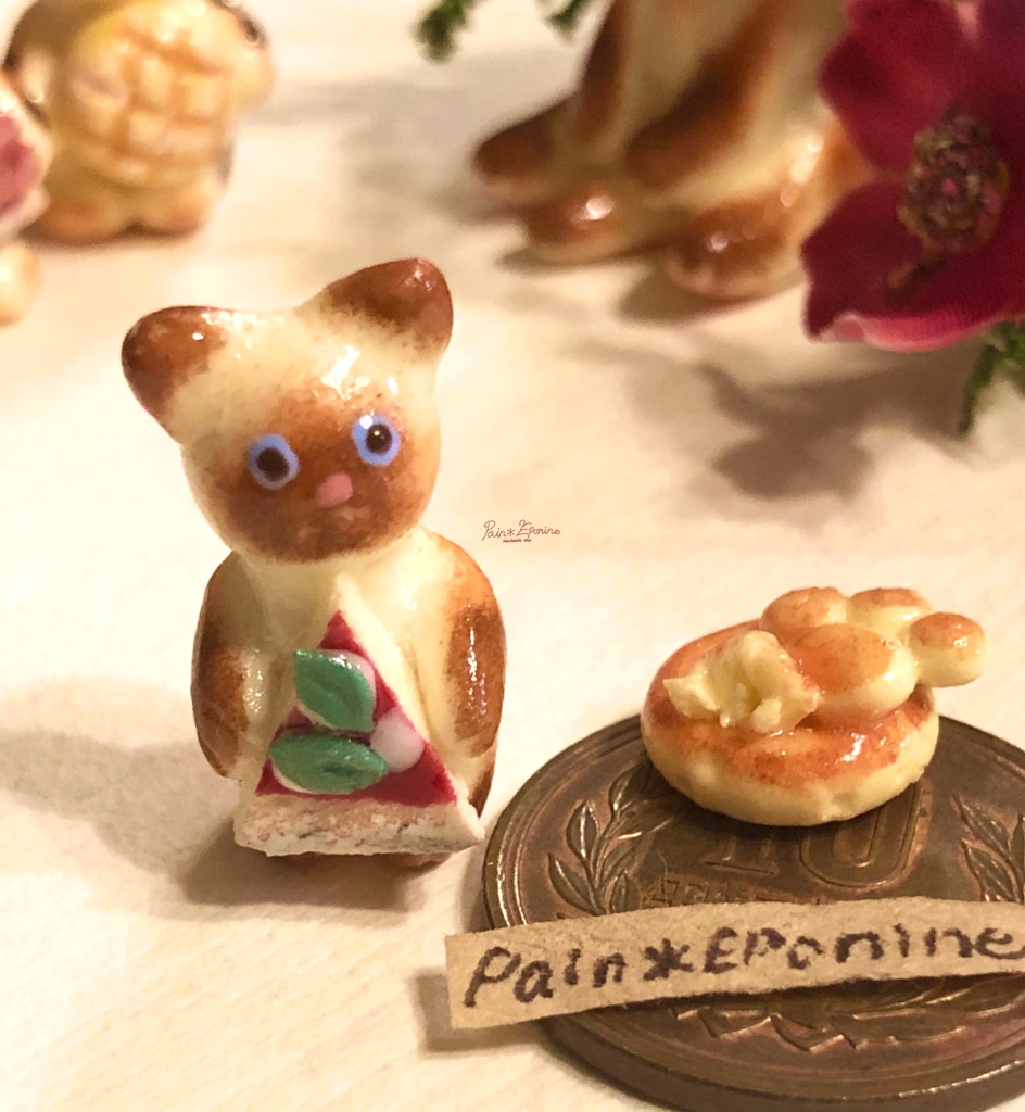 【*受注制作】食いしん坊な仔猫パン:シャム(マルゲリータ)