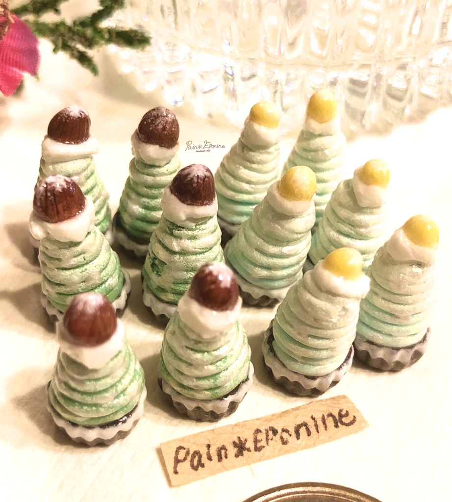 【ミニチュア】きらめくクリスマスツリーモンブラン