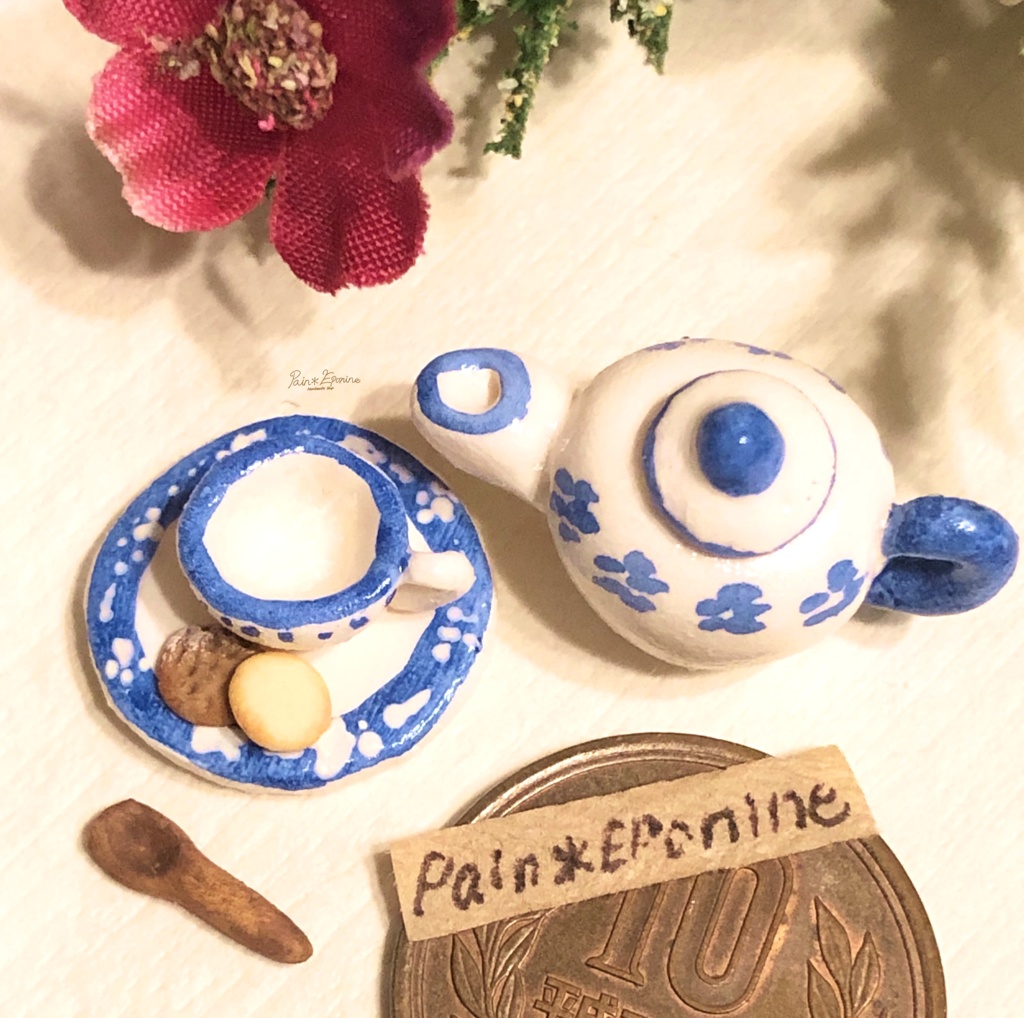 【ミニチュア】ティーセットとクッキー