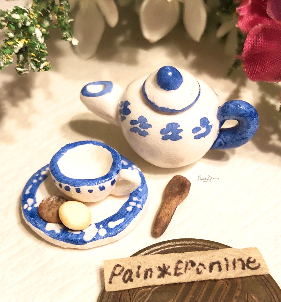 【ミニチュア】ティーセットとクッキー