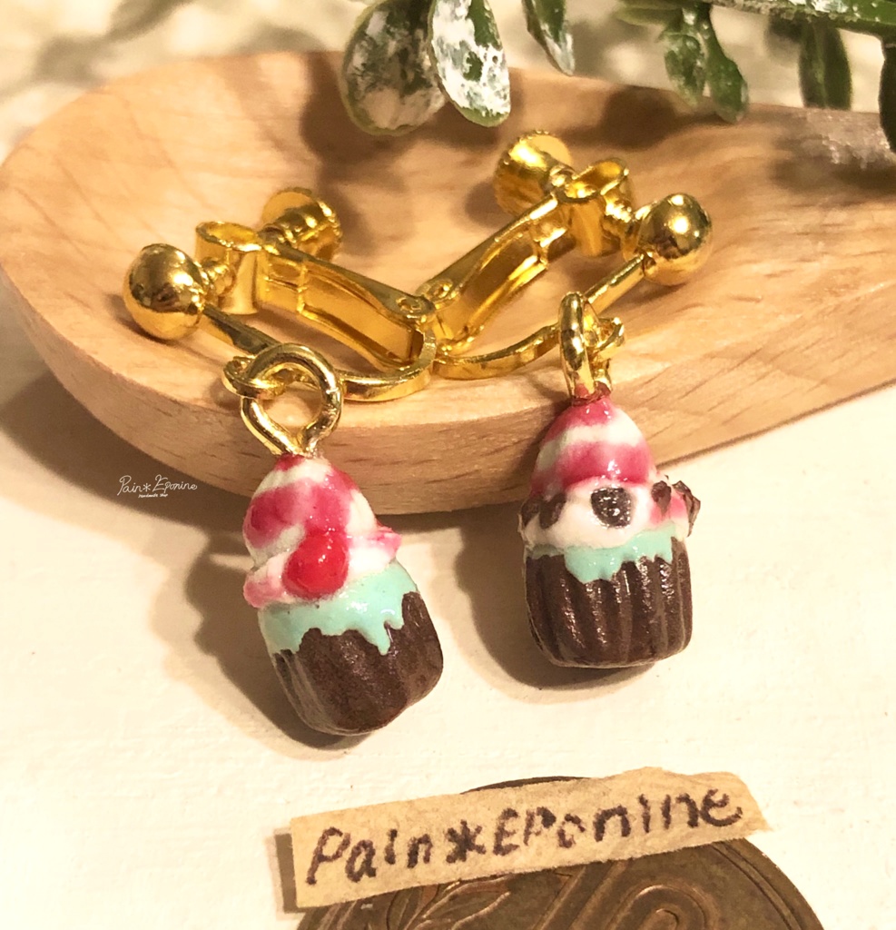 ミント&ベリーのカップケーキピアス