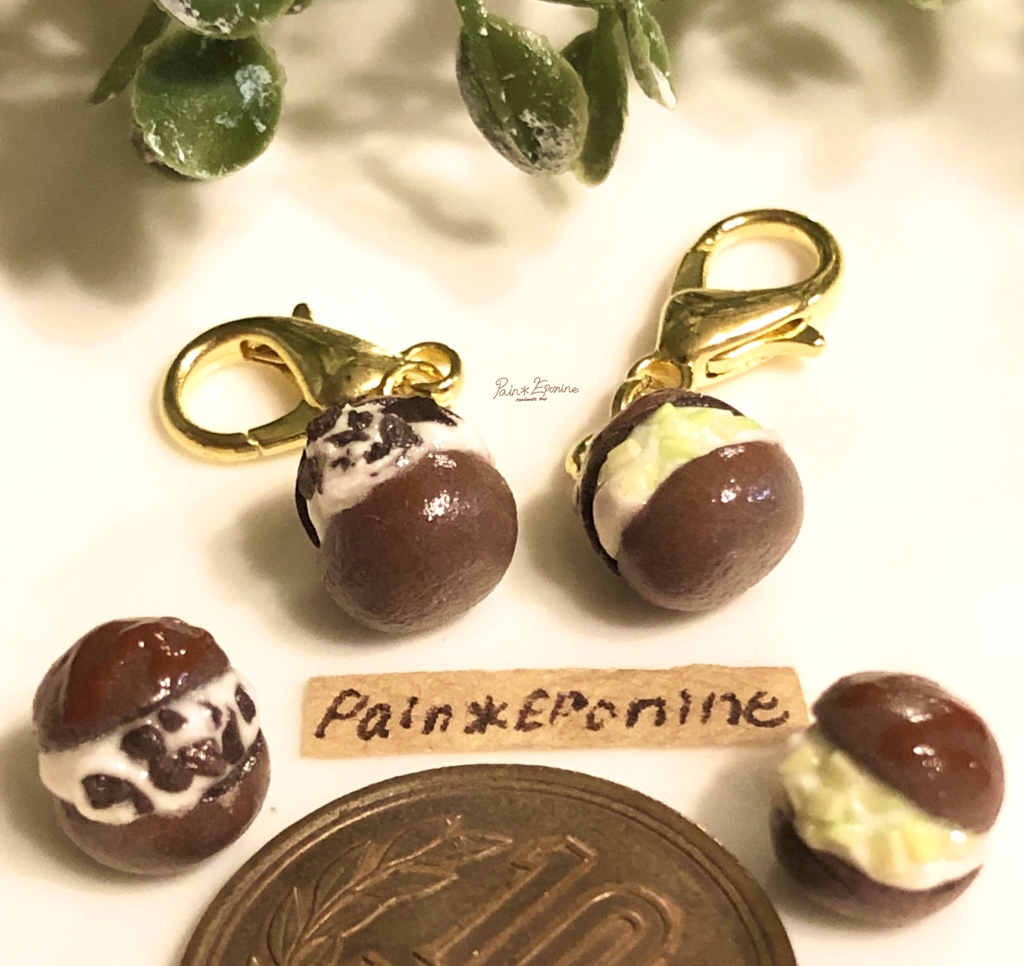 マリトッツォ(チョコ)チャーム:チョコチップ