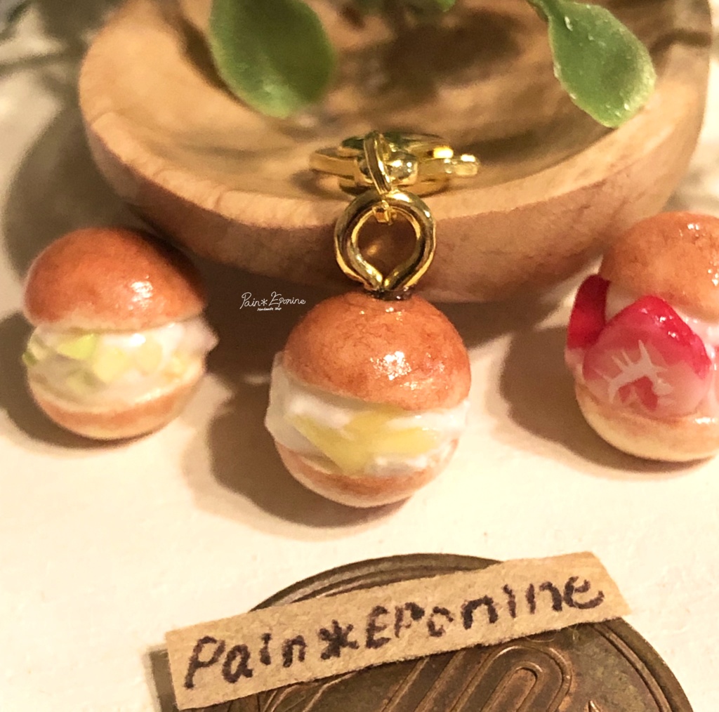 【選べる】マリトッツォ(プレーン)チャーム:クリーム/レモン/ピスタチオ