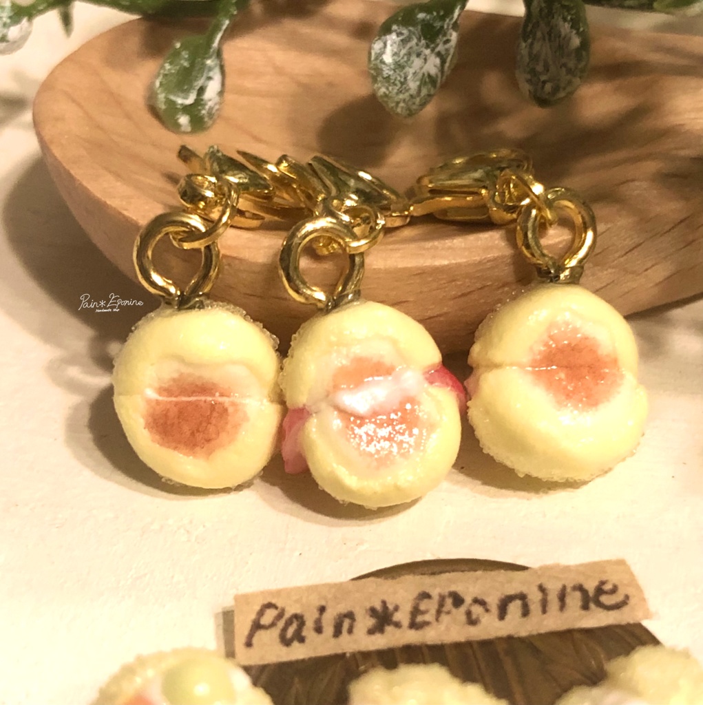 【クリーム】メロンパンサンドチャームorストラップ