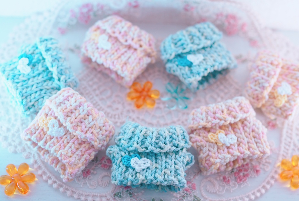 ハート付きニットセーター