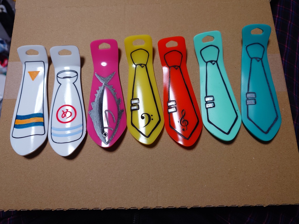 ネクタイ靴ベラリール付き