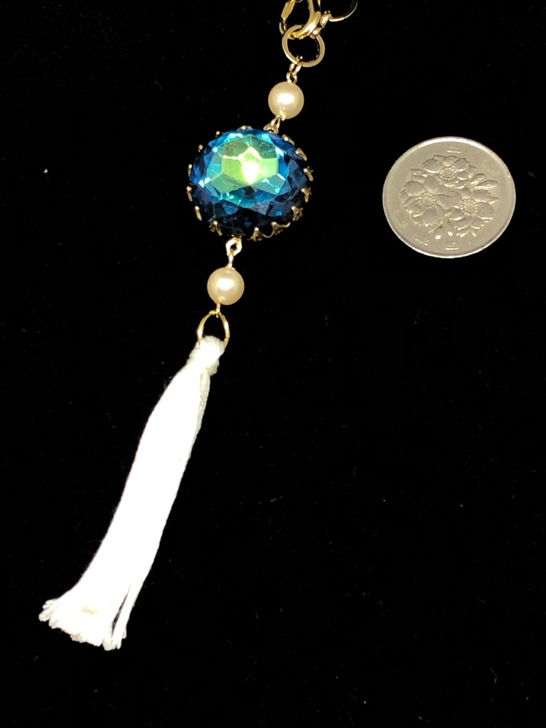 ヴィンテージストーンのバッグチャーム