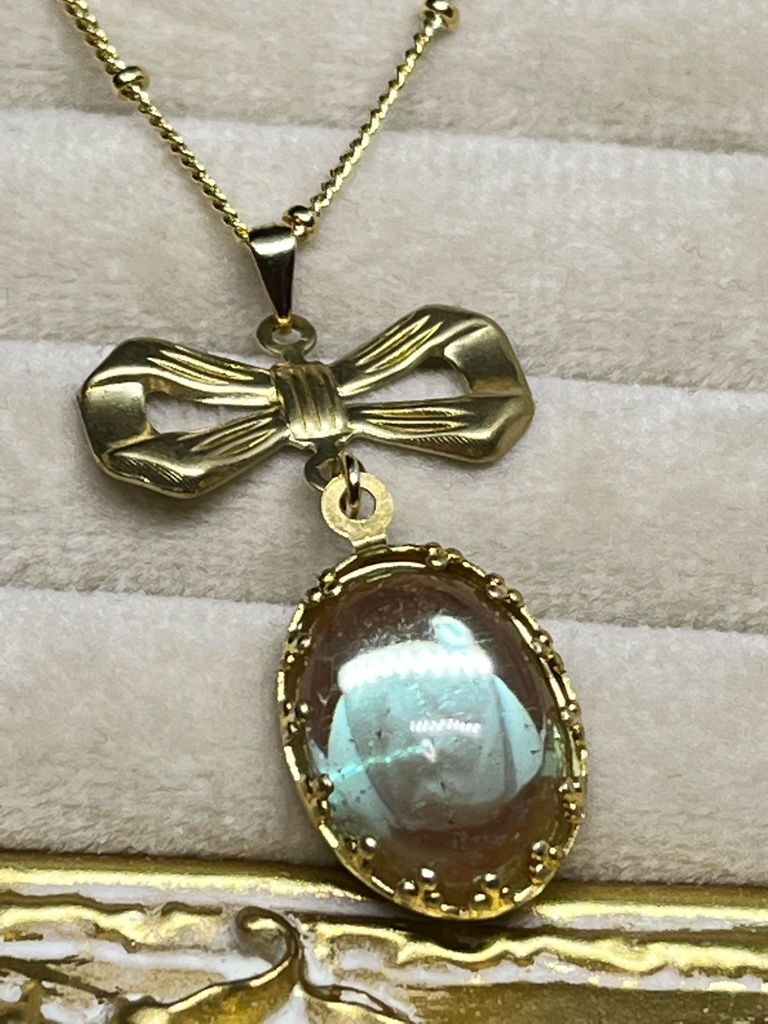 【Gallery】ヴィンテージサフィレットのネックレス〜ruban〜