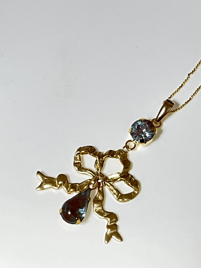 ヴィンテージサフィレットのネックレス〜ROCOCO〜