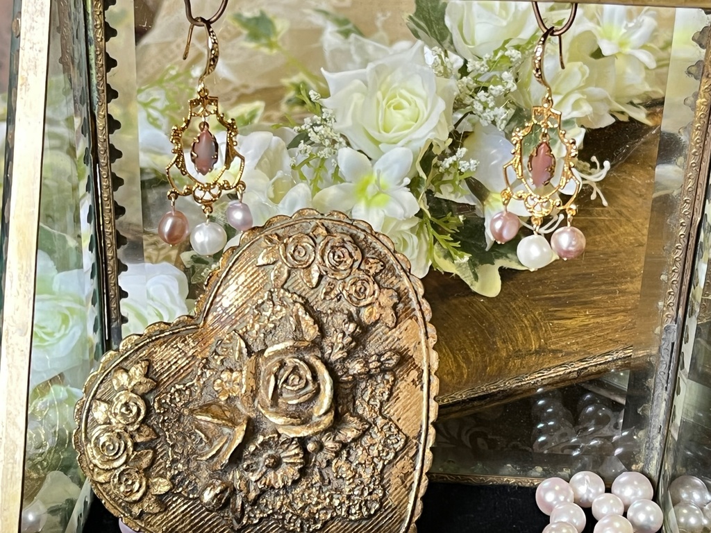 オリエンタルスタイルの踊り子ピアス