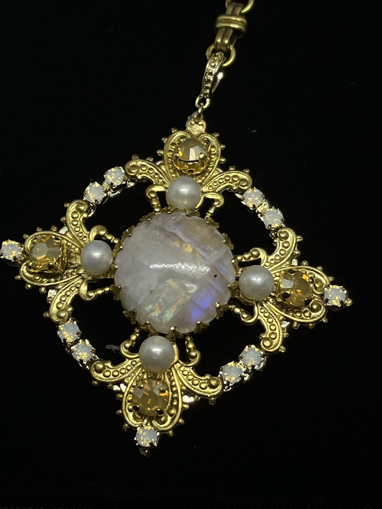 【Gallery】聖少女の祈りのネックレス:Sophia