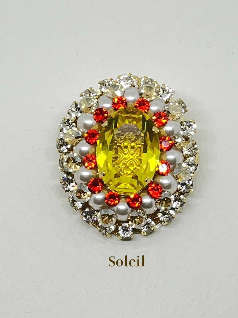 【Gallery】【ソレイユ企画展2】ロゼットのブローチ