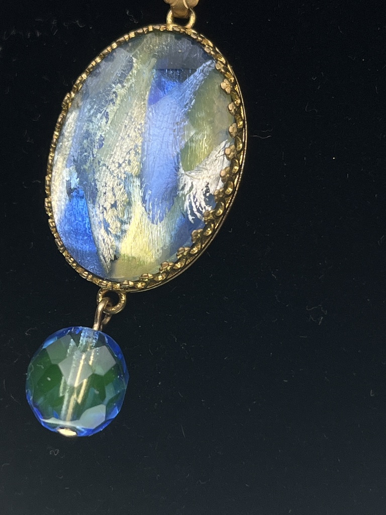 東の海の果てのネックレス