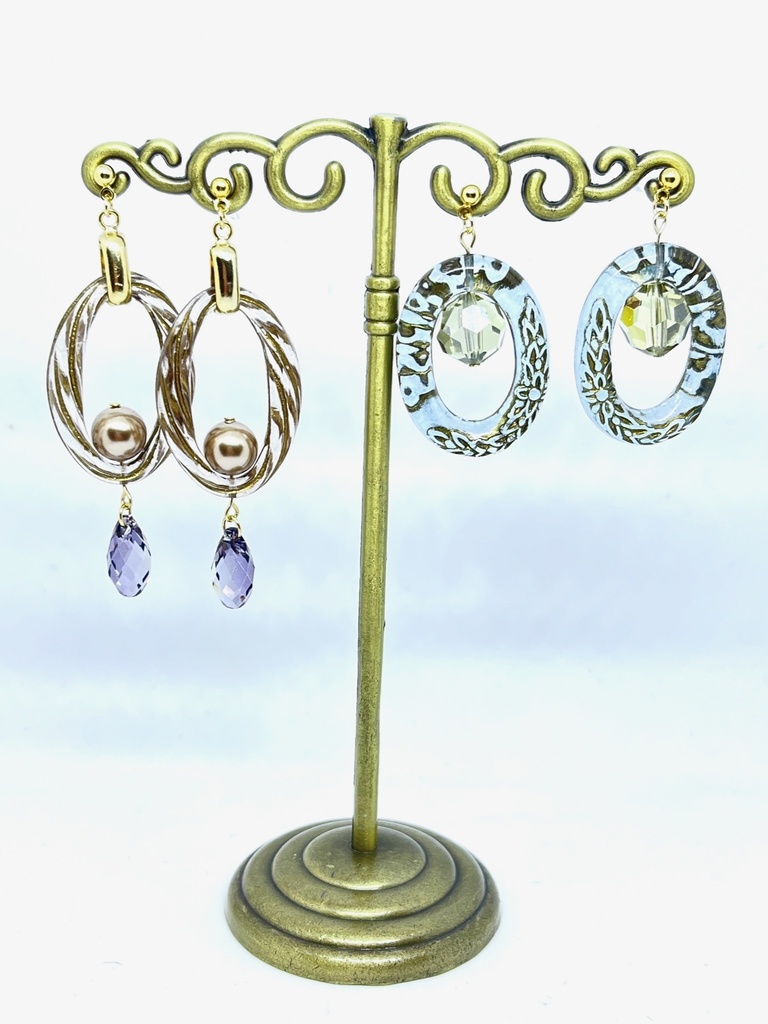 アクリルフレームのピアス【イヤリング可】