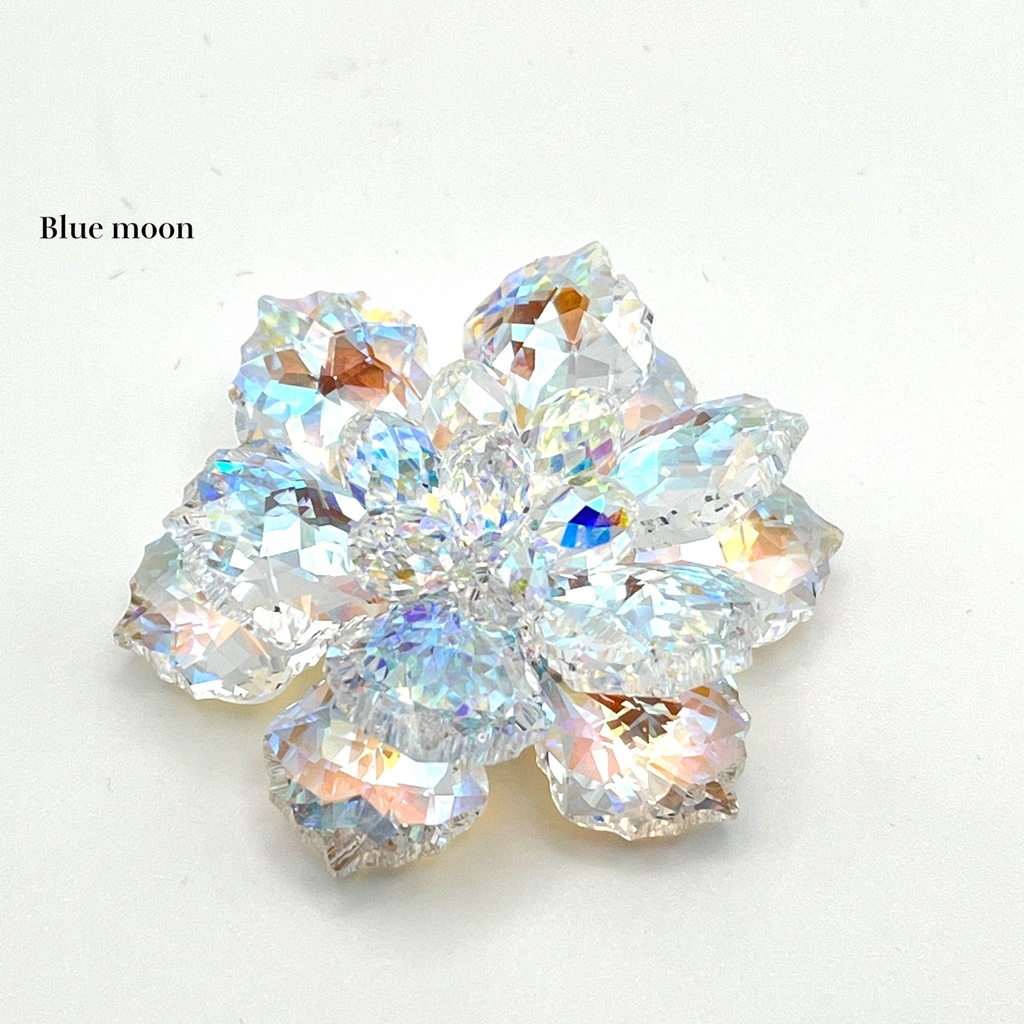 幻の水晶の花のモチーフ