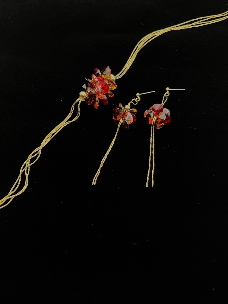 燦めく光のピアス【イヤリング変更可】