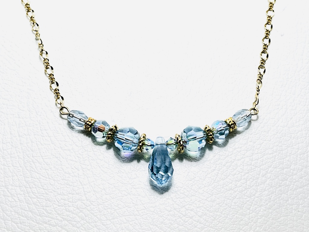 アレキサンドライトのビーズネックレス