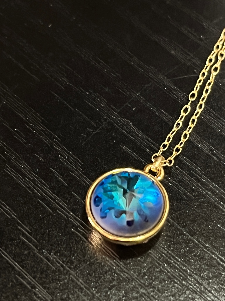 波飛沫のネックレス